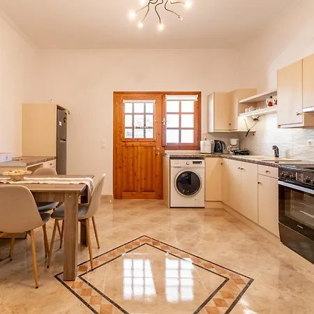 House For Two!! Dom wakacyjny Angairiá