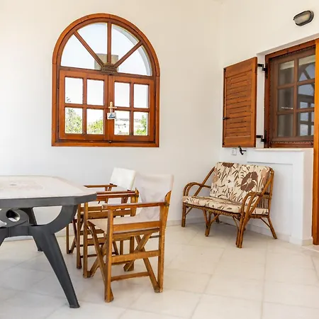 House For Two!! בית נופש Angairiá