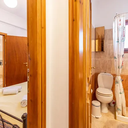 בית נופש House For Two!! Angairiá