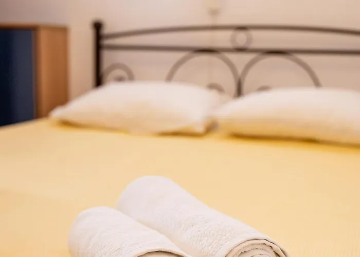 House For Two!! Angairiá